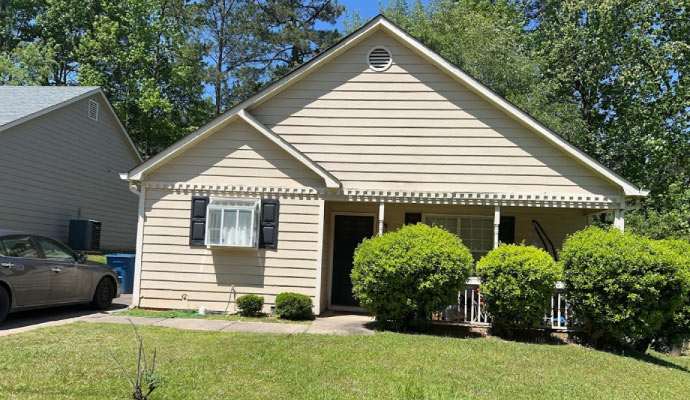 Beautiful house with installed siding.