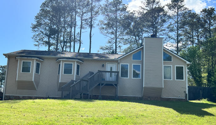 A beautiful house with installed siding